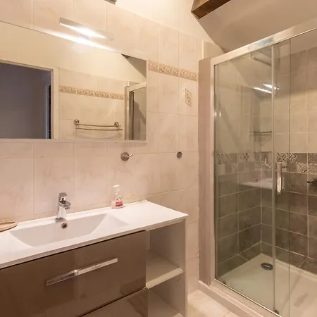 Belle Maison En Pierre Avec Piscine 펜션 *
