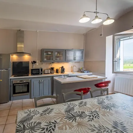 Belle Maison En Pierre Avec Piscine